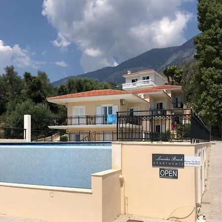 Ξενοδοχείο Lourdas Beach 3*